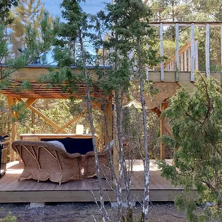 Ueuegumetsa Treehouse Villa Kallaste  Exterior photo
