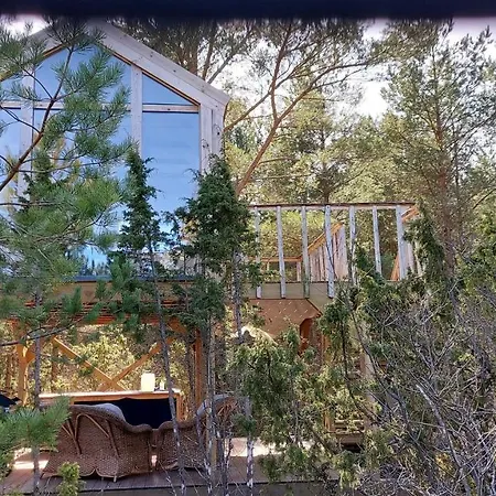 Ueuegumetsa Treehouse Villa Kallaste  Exterior photo